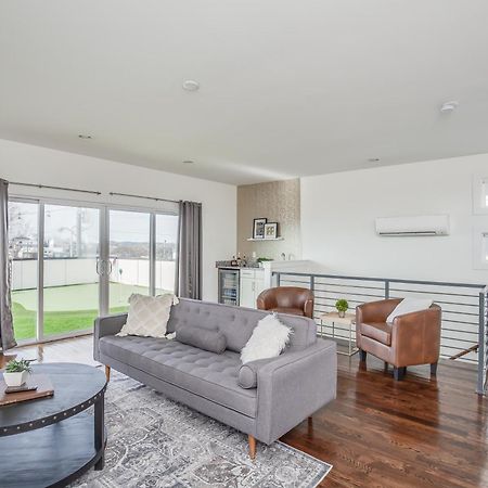Whiskey House With Rooftop Golf, City Views! 8Min To Downtown! Sleeps 9! Nashville Luaran gambar
