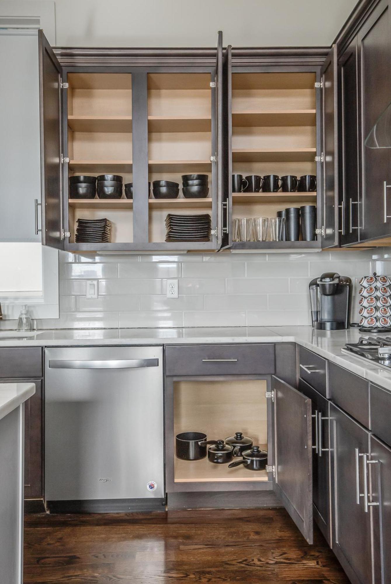 Whiskey House With Rooftop Golf, City Views! 8Min To Downtown! Sleeps 9! Nashville Luaran gambar