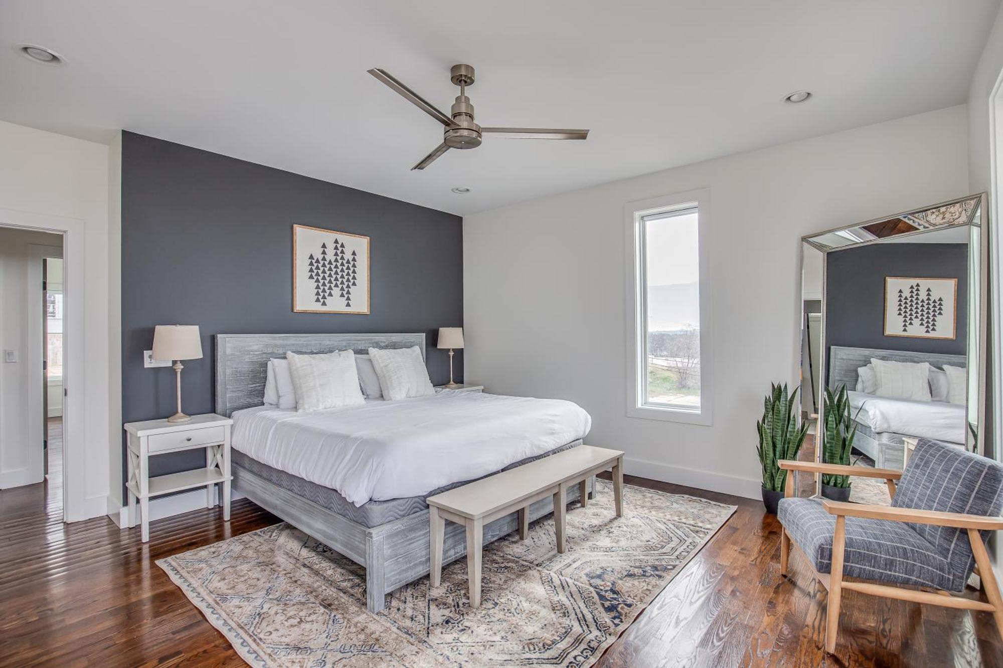 Whiskey House With Rooftop Golf, City Views! 8Min To Downtown! Sleeps 9! Nashville Luaran gambar