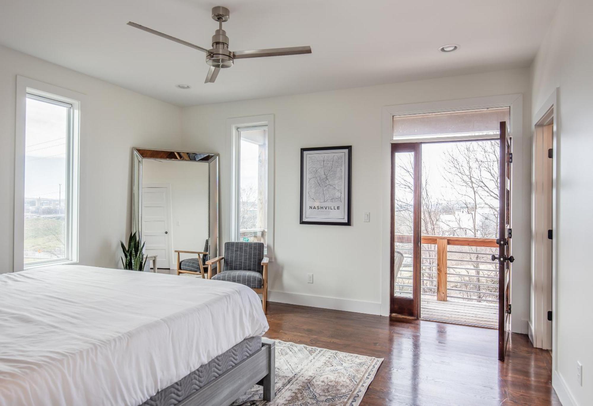 Whiskey House With Rooftop Golf, City Views! 8Min To Downtown! Sleeps 9! Nashville Luaran gambar