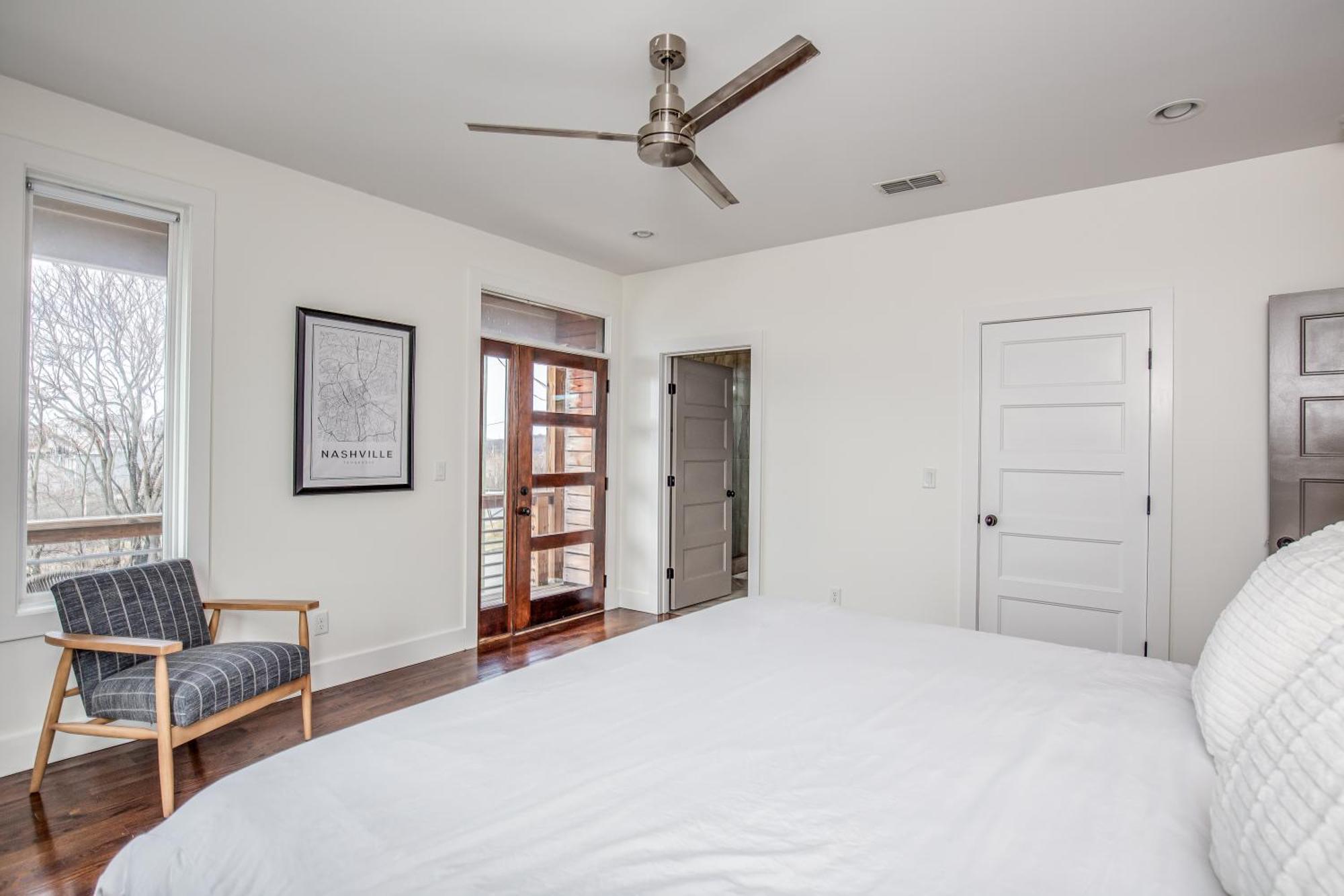 Whiskey House With Rooftop Golf, City Views! 8Min To Downtown! Sleeps 9! Nashville Luaran gambar